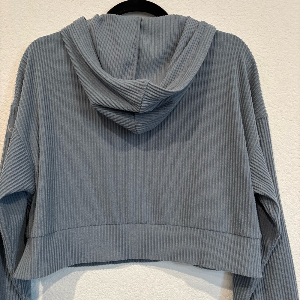 Cropped Ribbed Hoodie Sweater - Gray - Picture 6 of 9